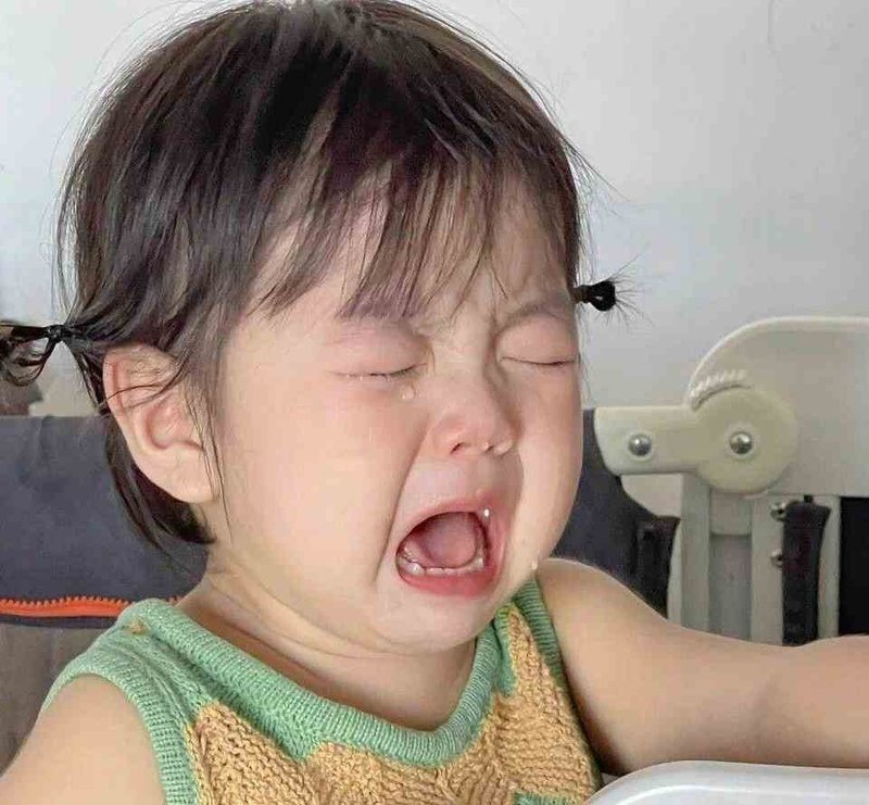 meme em bé đáng yêu nhìn cực thích