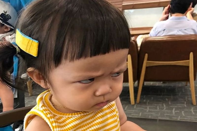 meme em bé với loạt biểu cảm