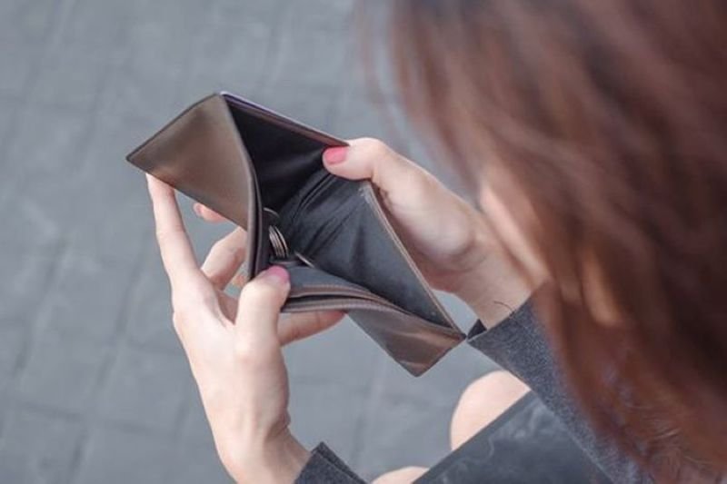 meme hết tiền cuộc sống quá đỗi chân thật
