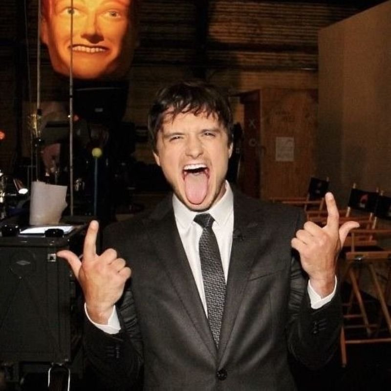 meme josh hutcherson biểu cảm cực chất