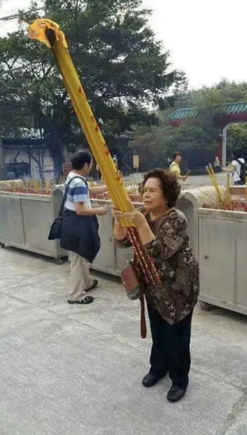 meme lạy khi gặp chuyện khó meme lạy khi gặp chuyện khó