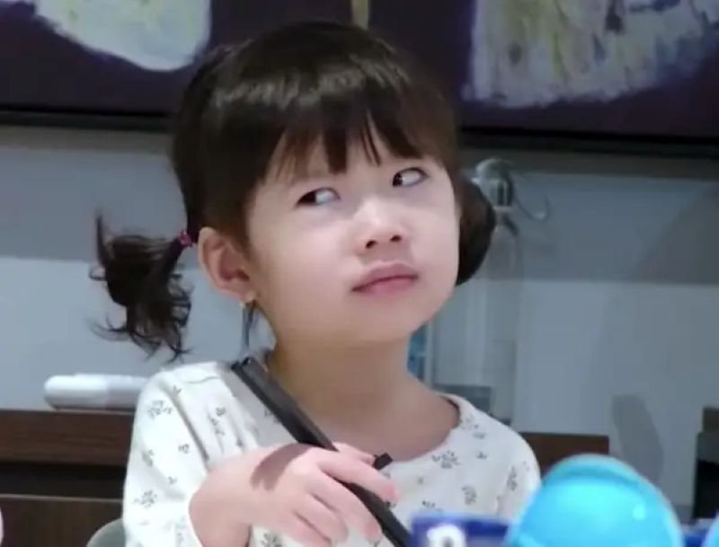 meme liếc cực chất cho mọi tình huống
