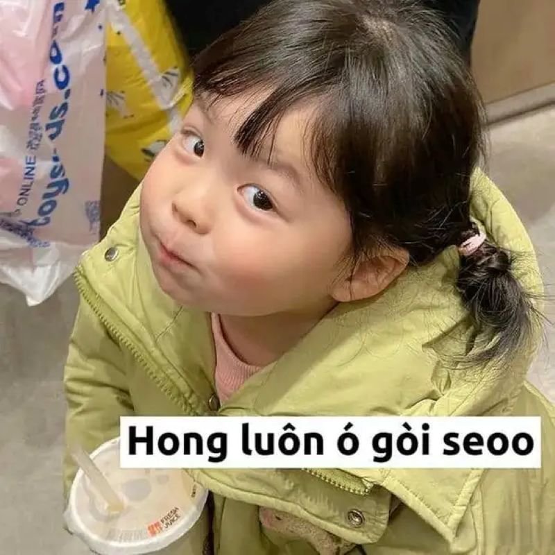 meme liếc đầy cảm xúc khó tả