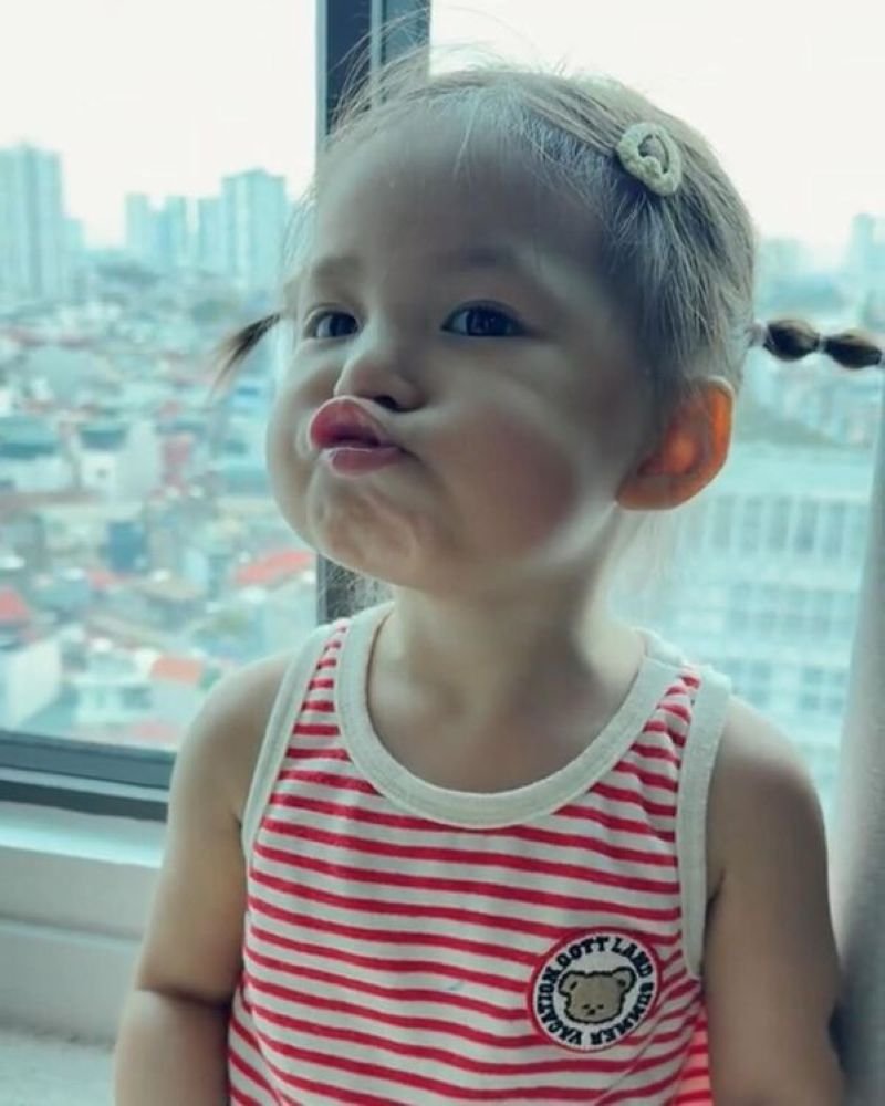 meme pam reaction khiến người xem bật cười