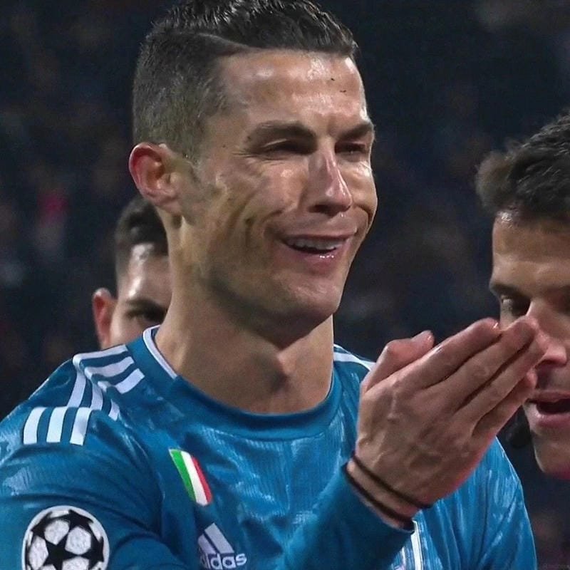 meme ronaldo khoảnh khắc siêu lầy meme ronaldo khoảnh khắc siêu lầy
