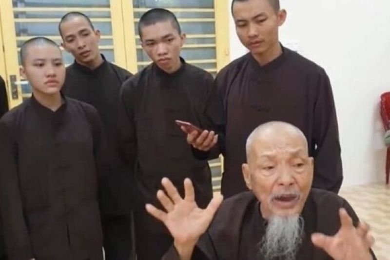 meme thầy ông nội biểu cảm bá đạo