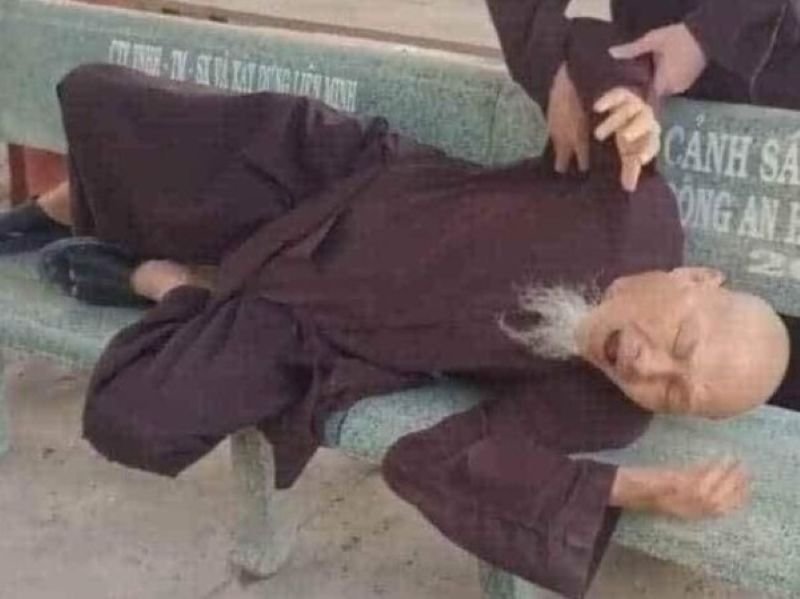 meme thầy ông nội biểu cảm cực chất