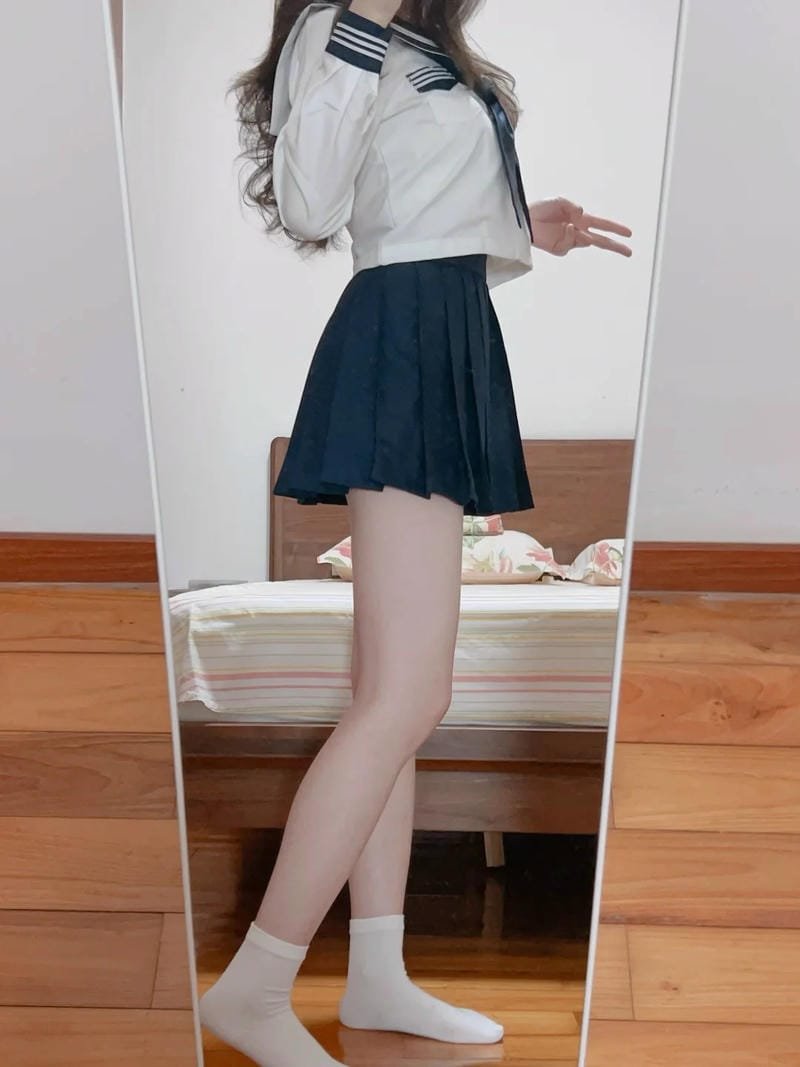 phong cách ảnh học sinh sexy hiện đại